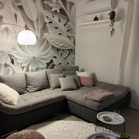 Republic5 Garden Wellness Siófok