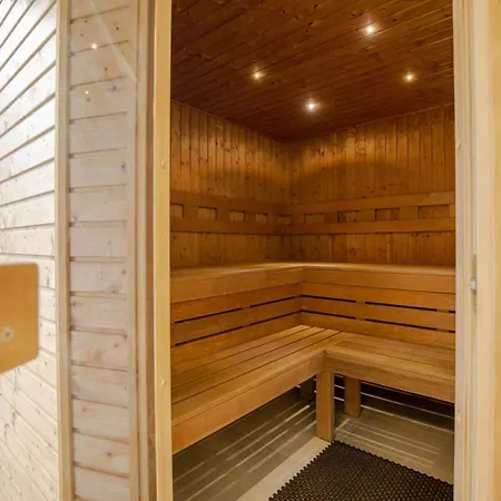 Republic5 Garden Wellness Siófok